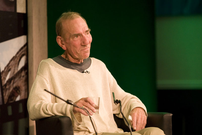pete-postlethwaite-dies-photographs